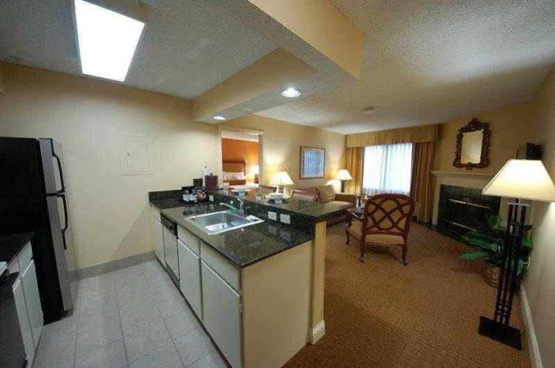 Best Western Richmond Suites H Baton Rouge Bagian luar foto